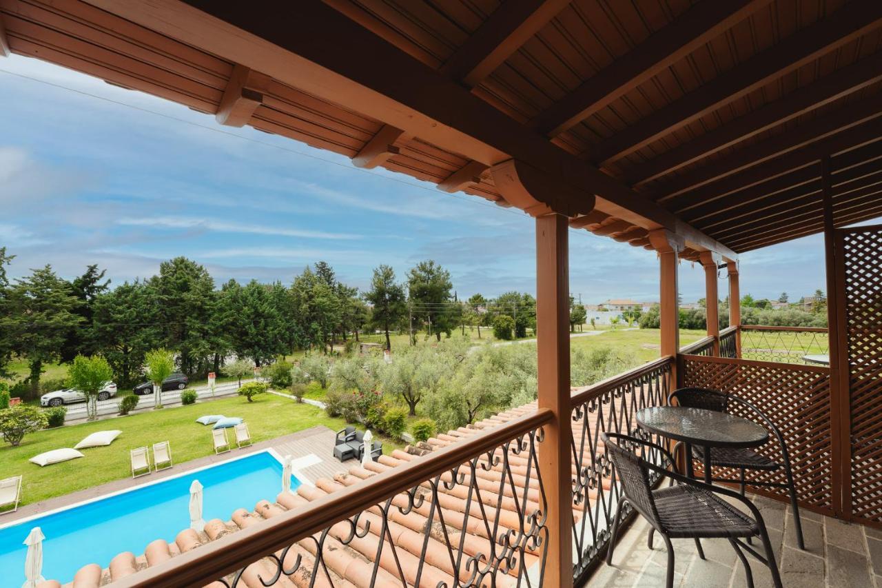 Kalisun Pool House By Georgalas Nea Kallikrateia Εξωτερικό φωτογραφία