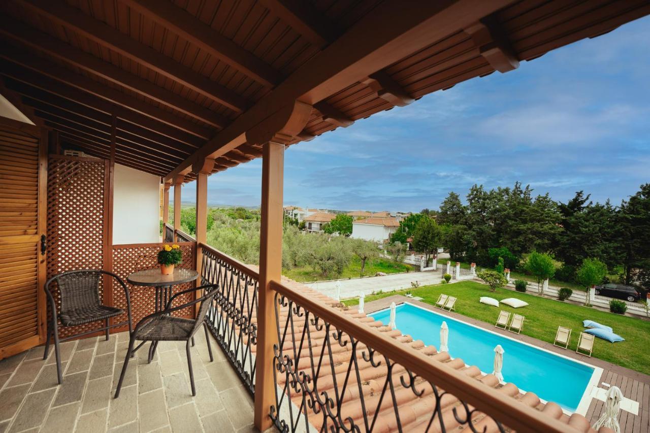 Kalisun Pool House By Georgalas Nea Kallikrateia Εξωτερικό φωτογραφία